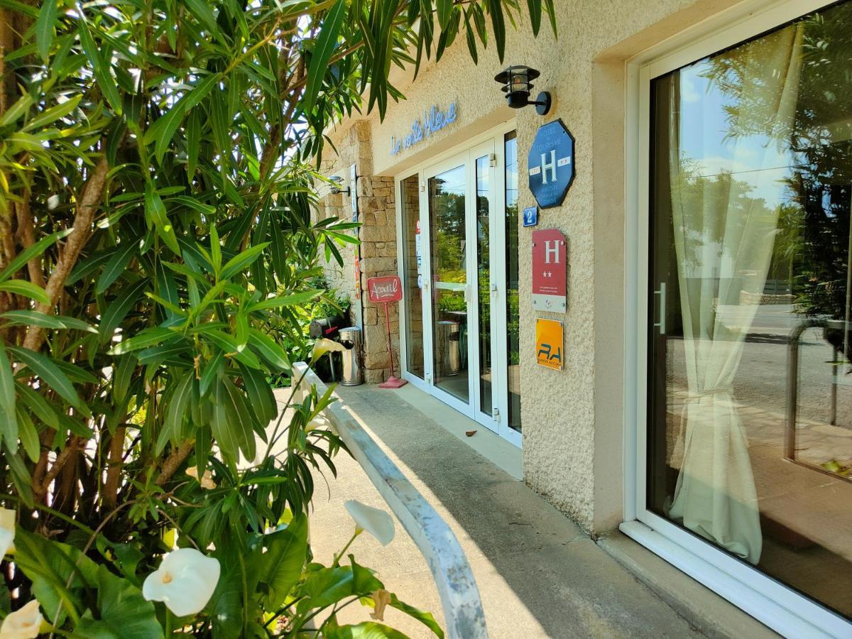 Hotel Restaurant La Voile Bleue エルドゥヴァン エクステリア 写真