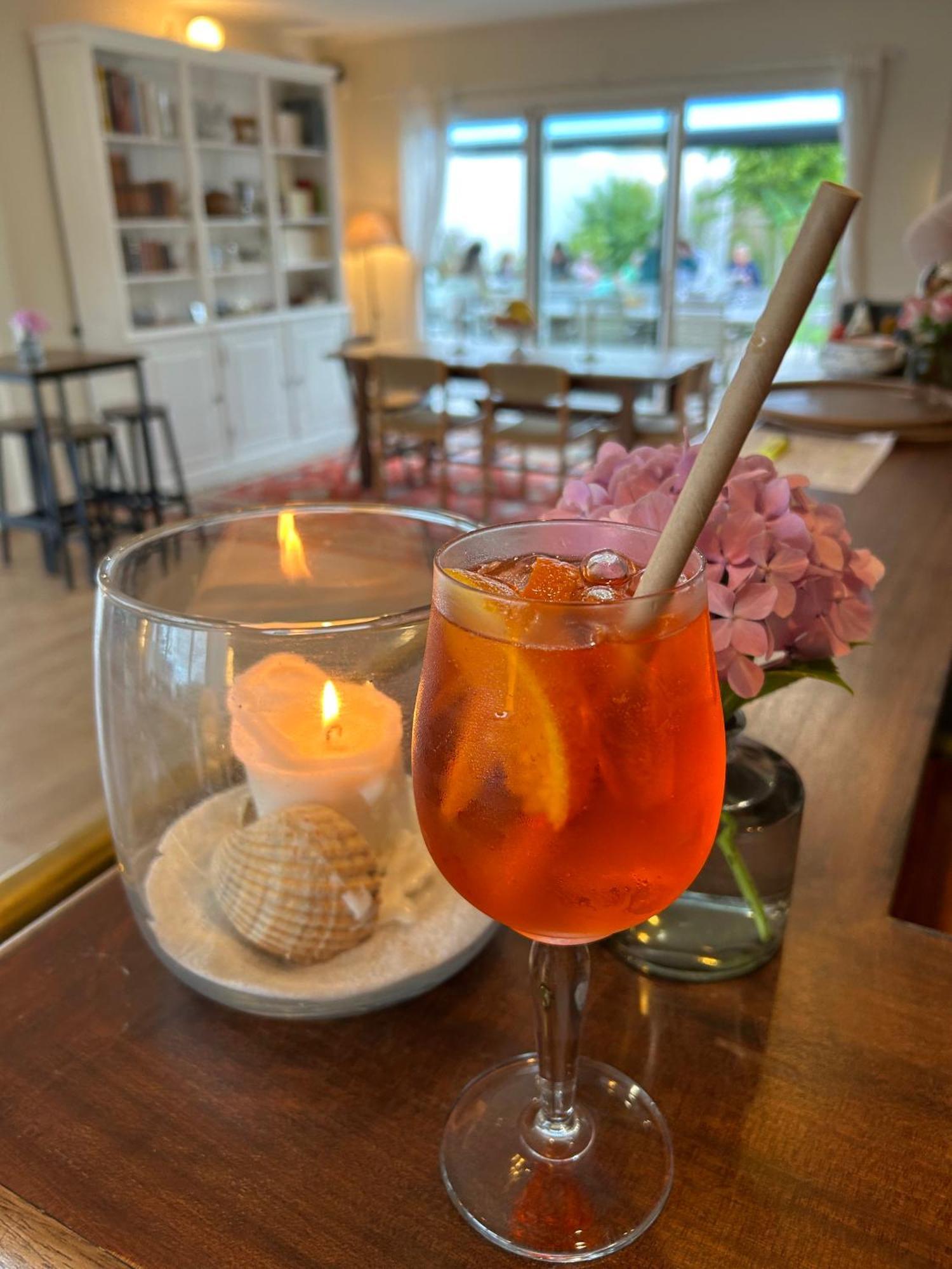 Hotel Restaurant La Voile Bleue エルドゥヴァン エクステリア 写真