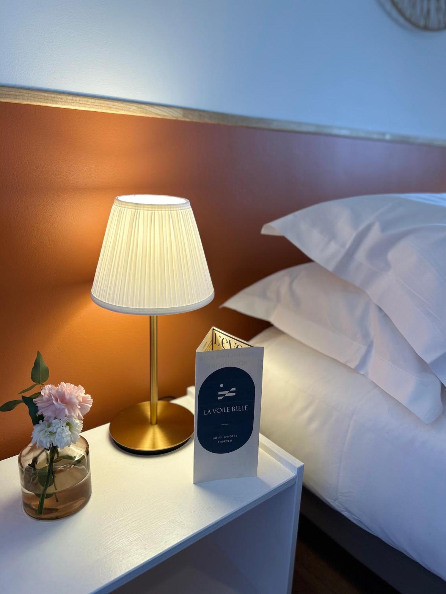 Hotel Restaurant La Voile Bleue エルドゥヴァン エクステリア 写真